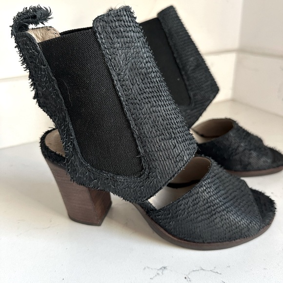 Matisse Shoes - New MATISSE Smith‎ Textured Leather Cutout Ankle Bootie Sz 6